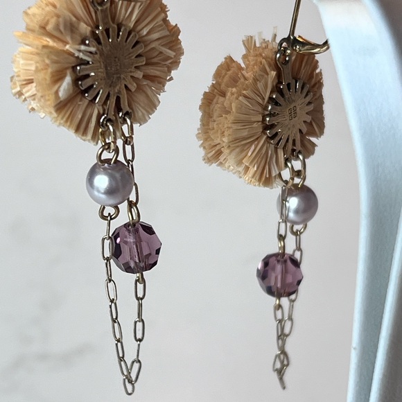 Givenchy Authentic Gold-Tone White Pearl Leverback Chain Dangle Earrings - Picture 3 of 8